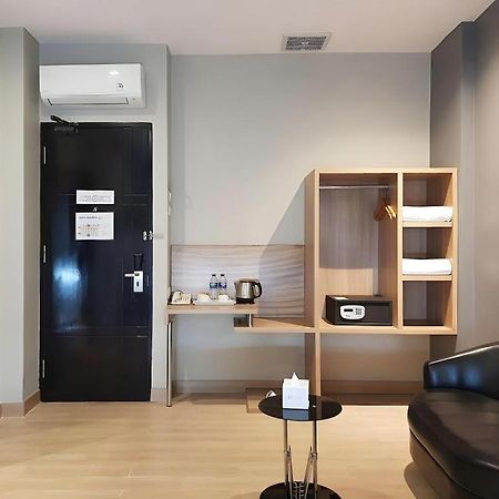 U Stay Hotel Mangga Besar 雅加达 外观 照片