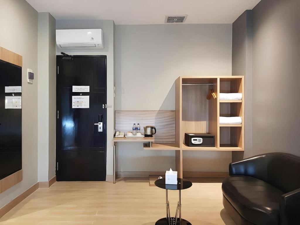 U Stay Hotel Mangga Besar 雅加达 外观 照片